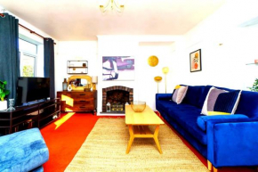 Spacious 4-Bed Bristol | WiFi | Parking | Workspace